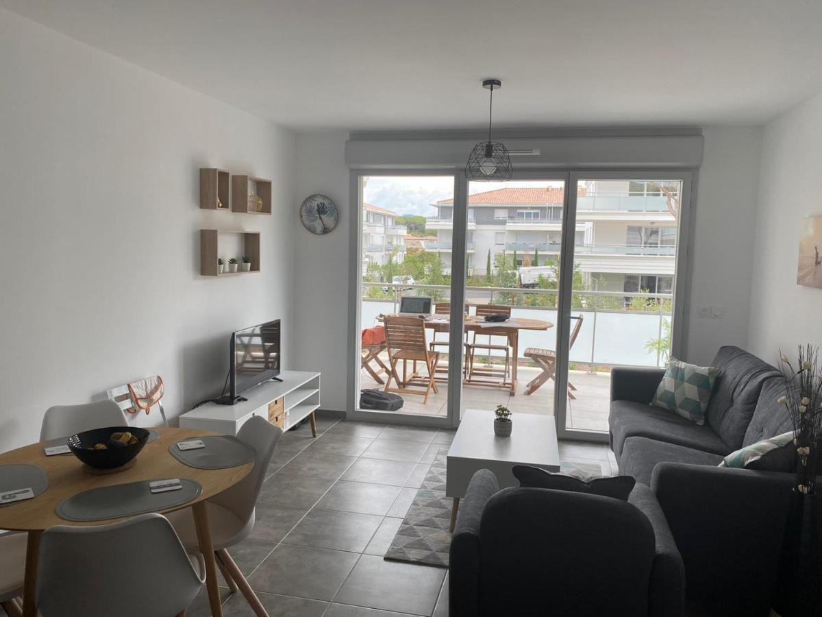 Appartement neuf moderne avec piscine Puget-sur Argens Extérieur photo