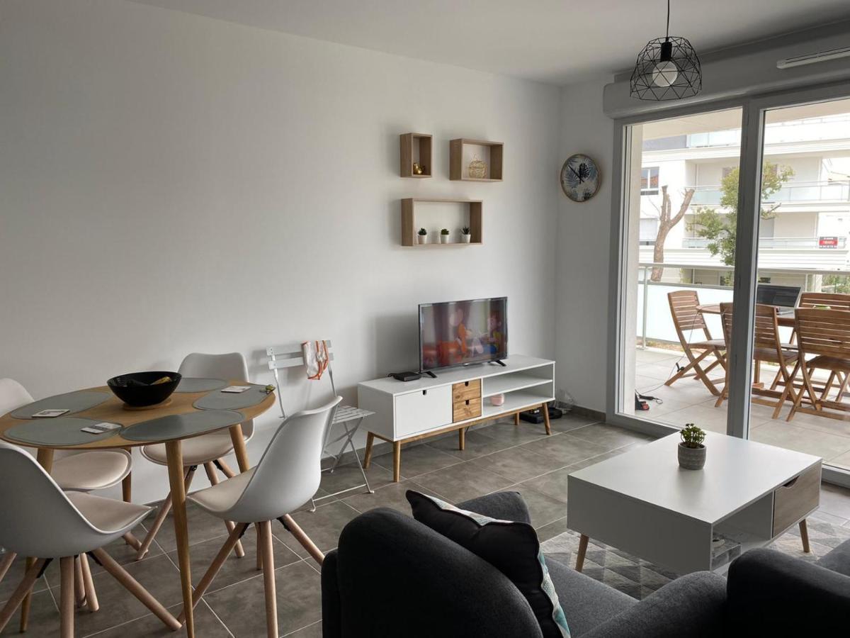 Appartement neuf moderne avec piscine Puget-sur Argens Extérieur photo
